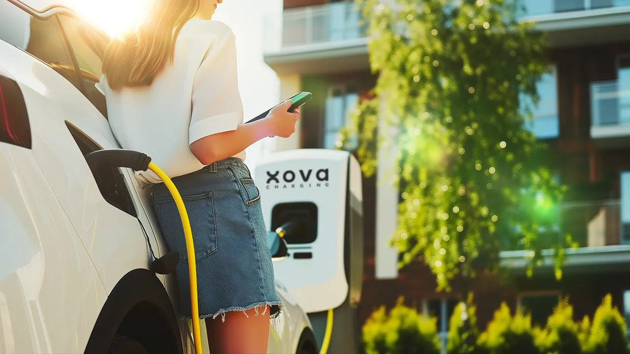 Xova Charger in front of a Apartment, Charging the EV 